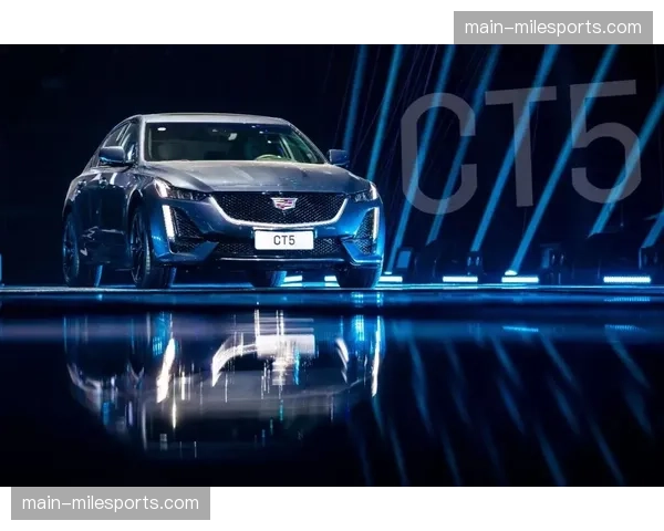 商业动态:某运动品牌推出新一代篮球鞋,主打轻量化与侧向支撑以适配压迫防守 商业动态:某运动品牌推出新一代篮球鞋,主打轻量化与侧向支撑以适配压迫防守