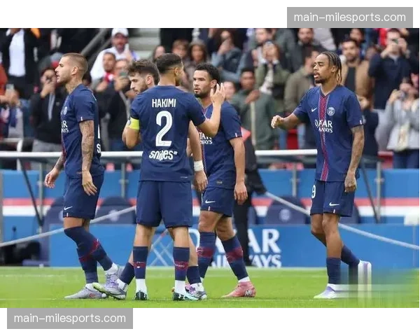 巴黎圣日耳曼领跑优势缩水，争冠悬念重燃背后的战术调整